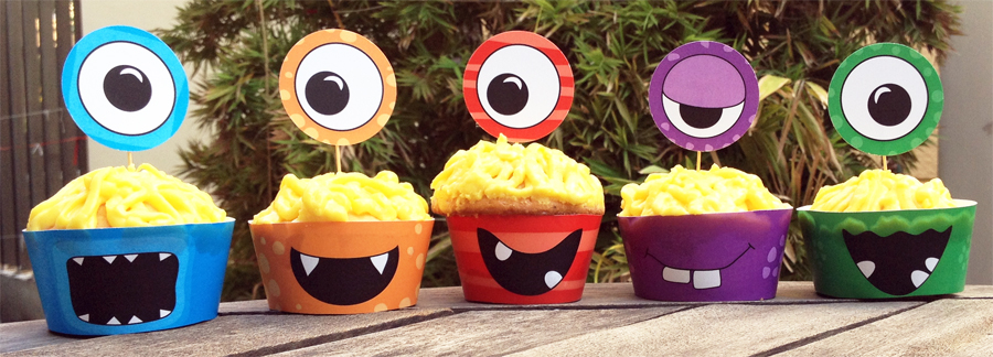 Monster party eyeball cupcakes