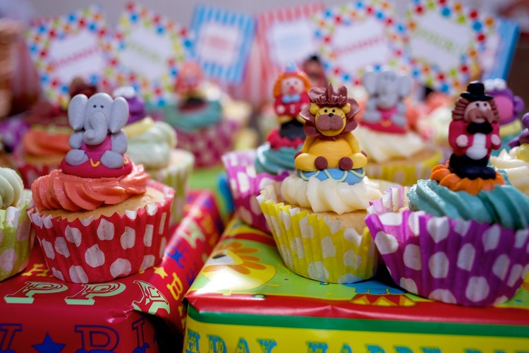 Circus or Carnival Party Ideas - Cupcakes