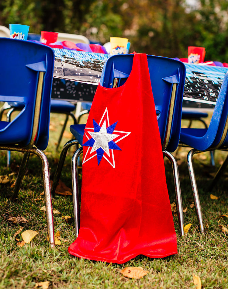 #Superhero Birthday Superhero Cape! https://www.simonemadeit.com/superhero-birthday-party/